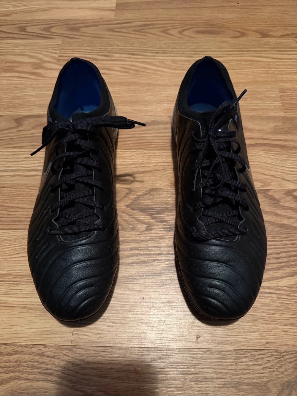 Nike Men's Black Low-Profile soccer turf- no insoles